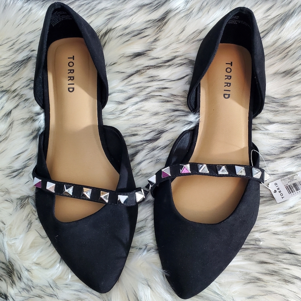 NWT Torrid Size 9.5 Studded Flats